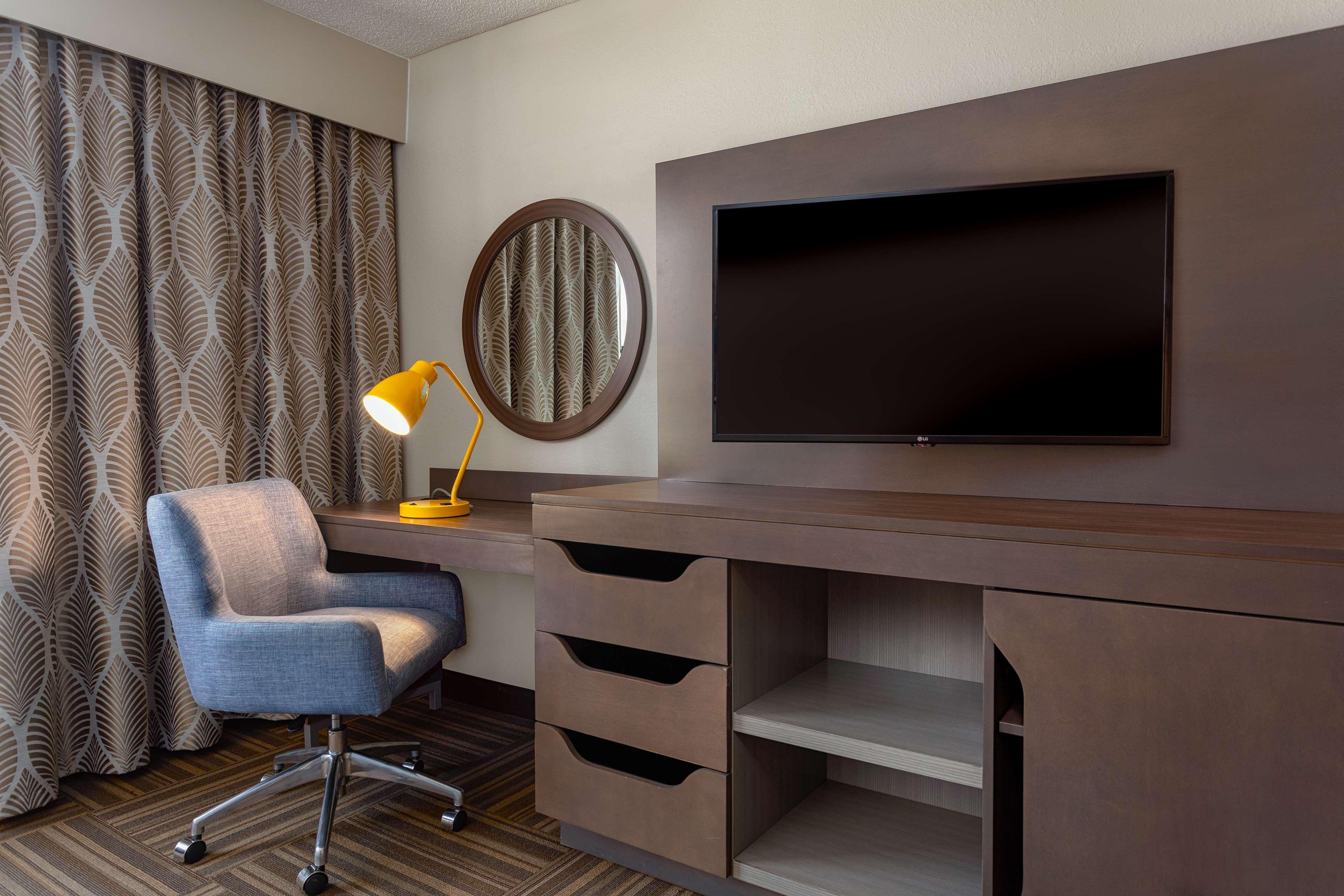 Hampton Inn Бристоль Екстер'єр фото