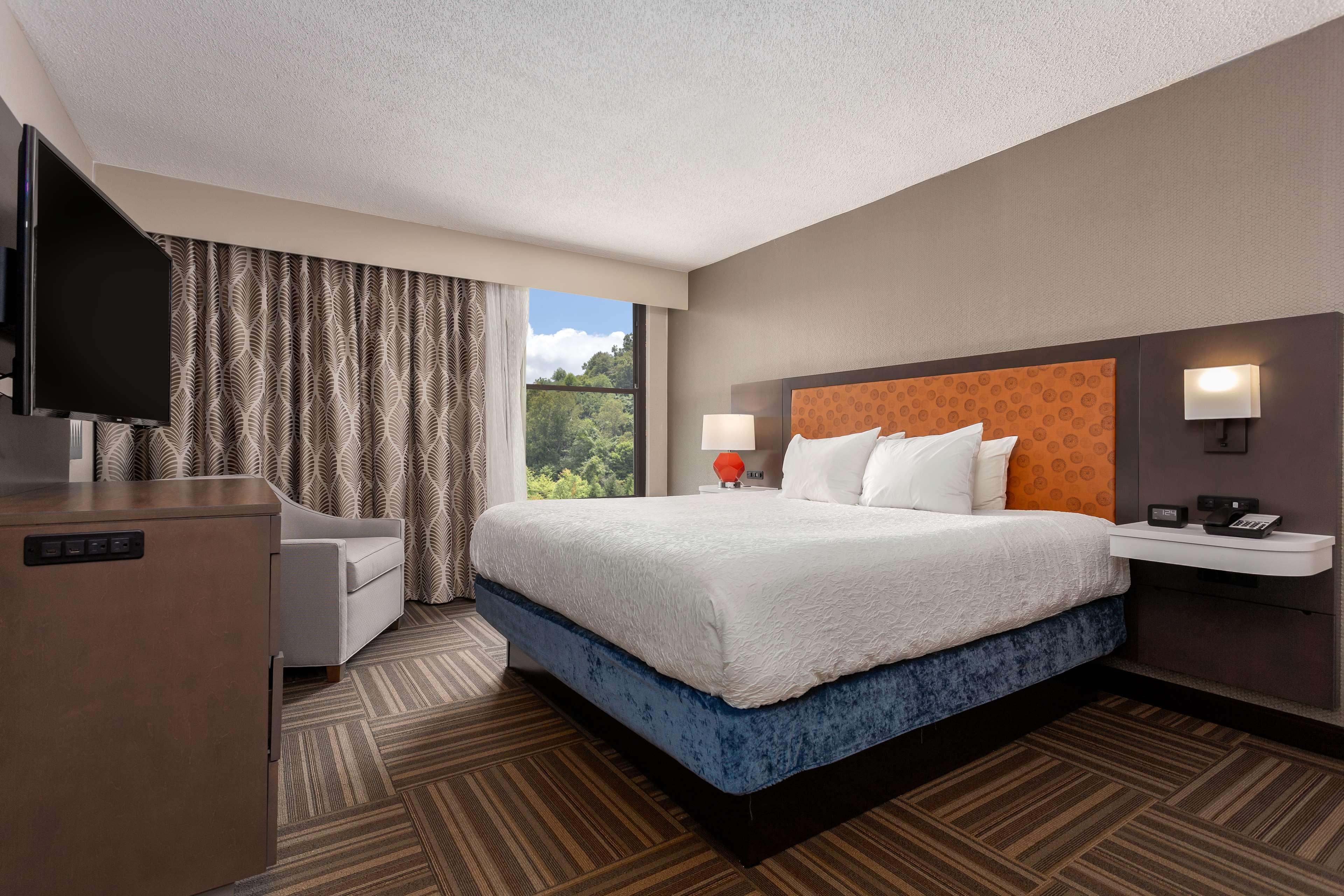 Hampton Inn Бристоль Екстер'єр фото