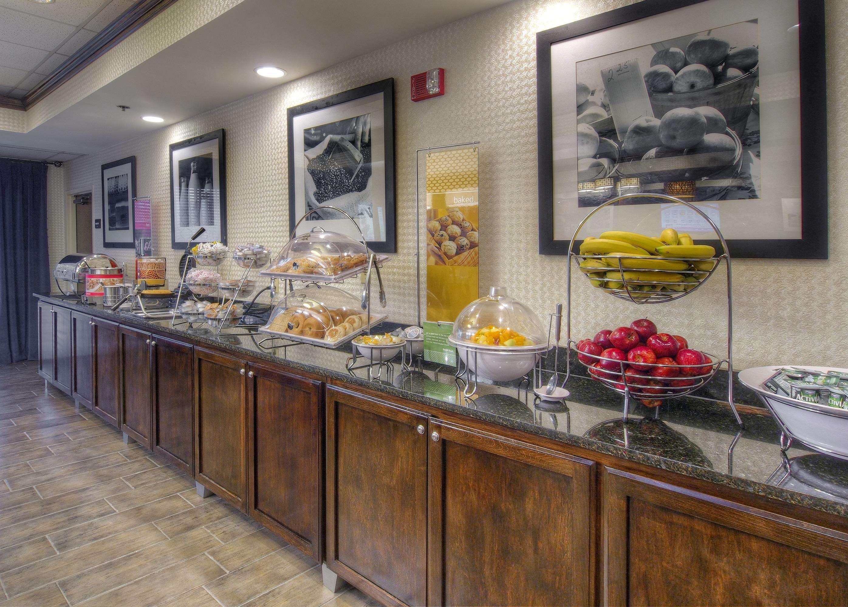 Hampton Inn Бристоль Екстер'єр фото