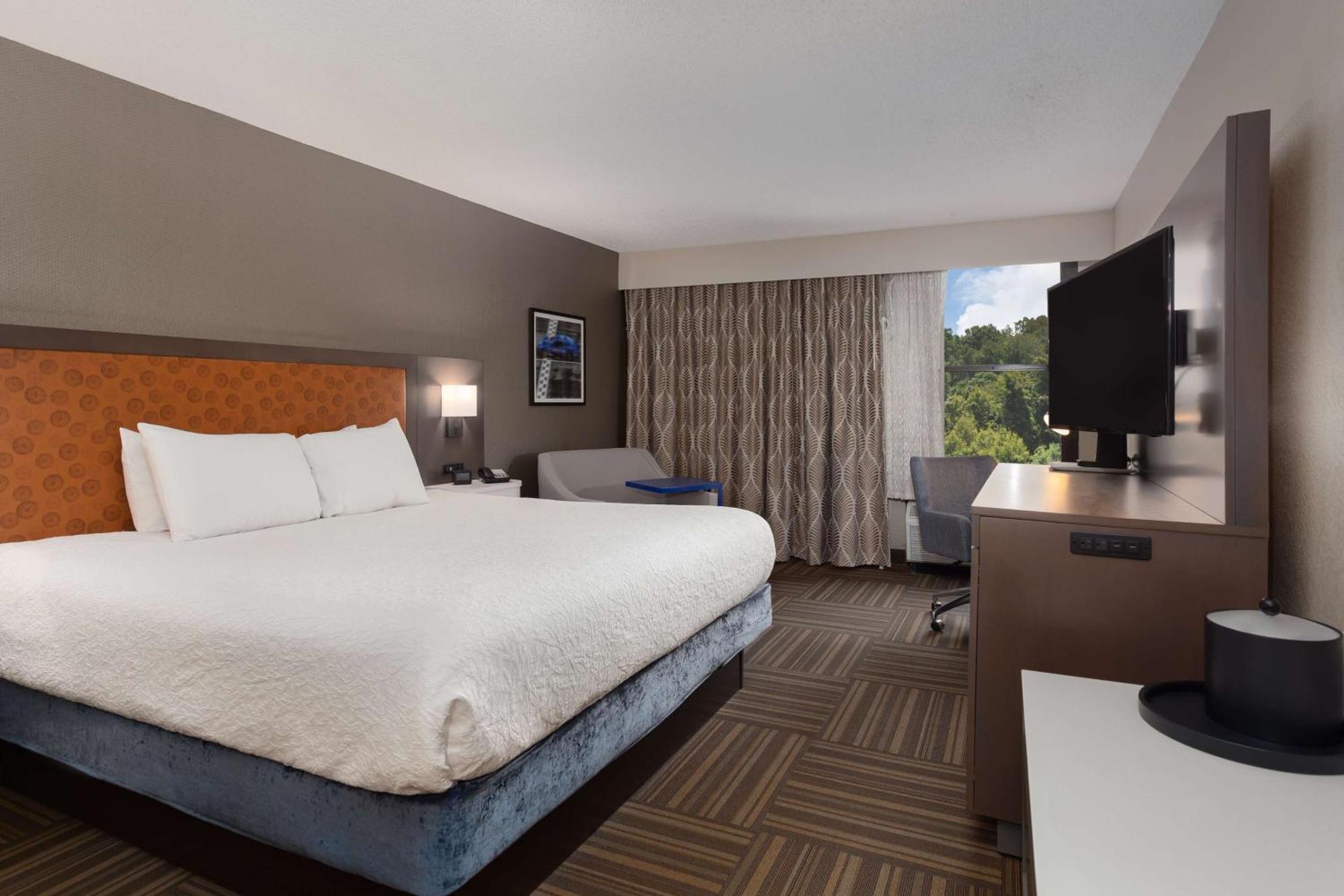 Hampton Inn Бристоль Екстер'єр фото